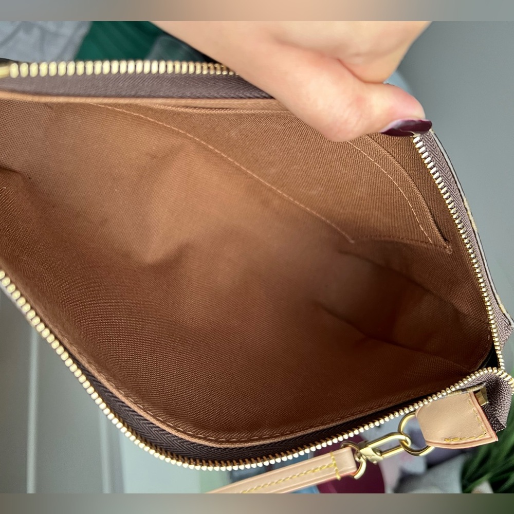 LOUIS VUITTON POCHETTE ACCESSOIRE NM - Picture 11 of 14
